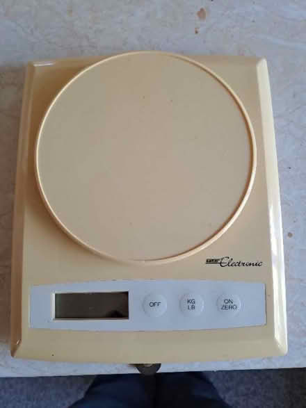 Photo of free "Salter" electronic scale (Macclesfield SK11) #1