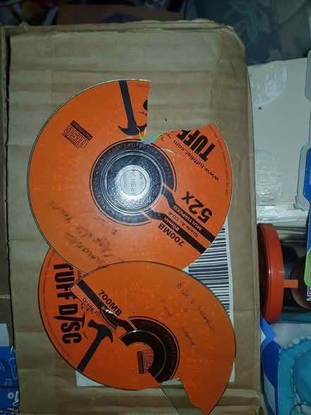 Photo of free Broken CDs (M19) #1