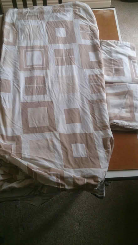 Photo of free Double Duvet Cover and two matching pillow cases (Loughborough LE11) #1