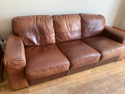 Photo of free Leather sofa (Coatbridge) #1