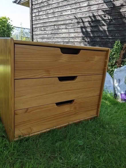 Photo of free Set of drawers (HR6) #1