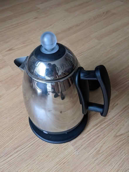 Photo of free electric kettle (Hobson's Monument CB2) #1