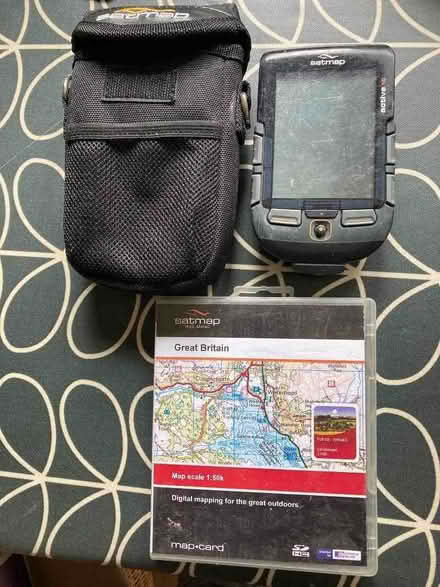 Photo of free SATMAP navigation device plus mapcards (New Mills SK22) #1