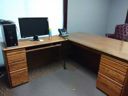 Photo of free Office furniture (Downtown Vancouver, WA) #1
