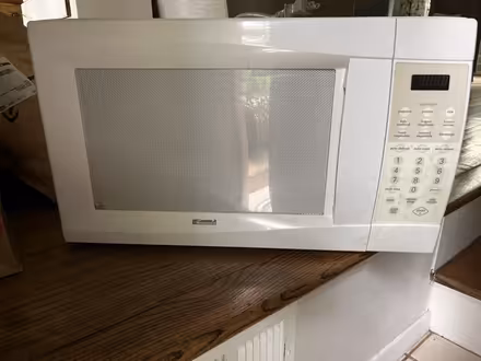 Photo of free Microwave (Stamford CT) #1