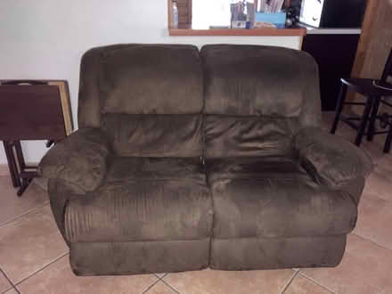 Photo of free couch (Hollywood) #1