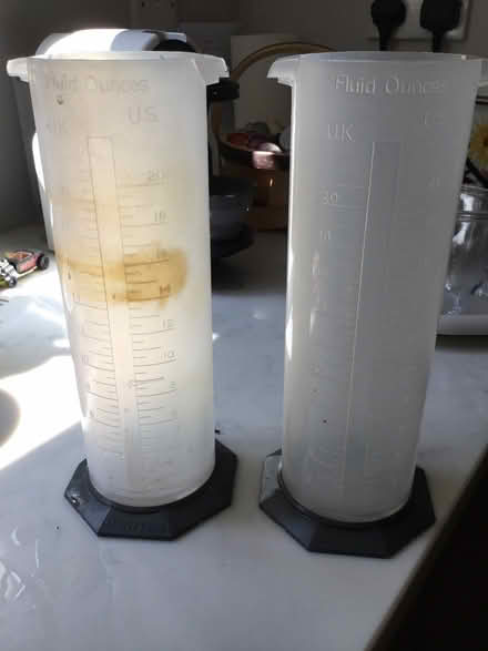 Photo of free Fluid measuring flasks (Ruckhall HR2) #1