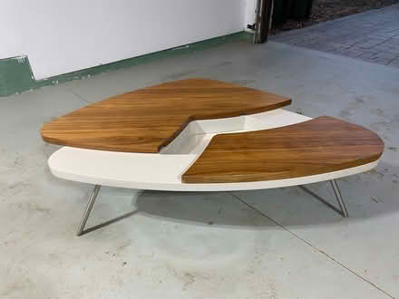 Photo of free Coffee Table (60093) #1