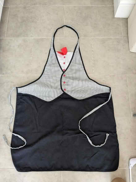 Photo of free Apron (BN3, Poets Corner) #1