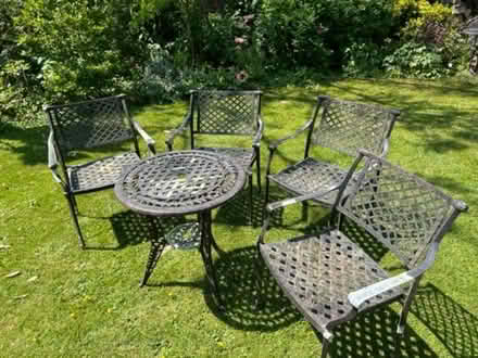 Photo of free Garden Furniture (The Highlands TN39) #1