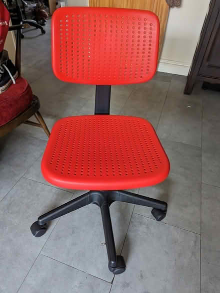 Photo of free Child's desk chair (LU7) #1