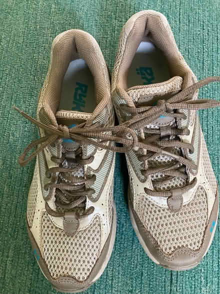 Photo of free Women shoes sz 7 (North Arlington) #1