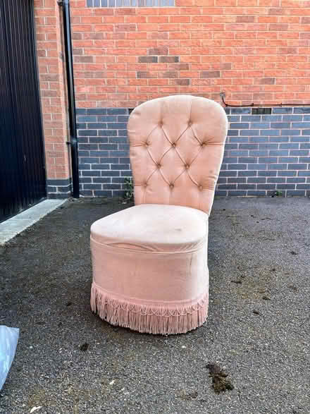 Photo of free Small chair (Annesley NG15) #2