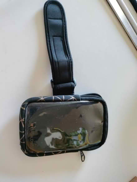 Photo of free Cell phone arm case for runners (Highland) #1