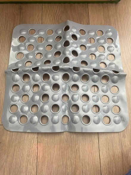 Photo of free Grey plastic bath mat (Splott CF24) #1