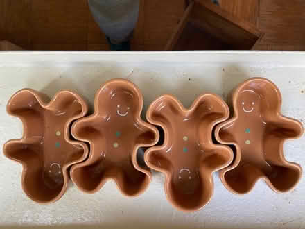 Photo of free Gingerbread man baking dishes (North Arlington) #1