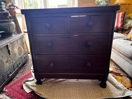 Photo of free antique mahogany chest of drawers (finsbury park N4) #1