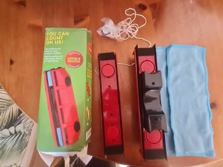 Photo of free Double sided magnetic window clean (L7) #3