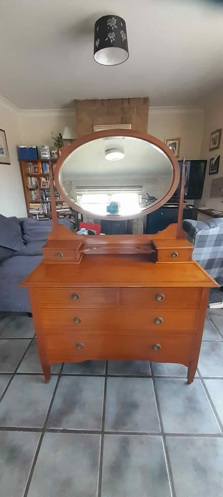 Photo of free Dressing table (Sowerby Bridge, HX6) #1