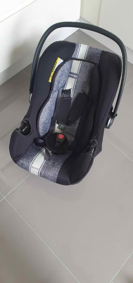 Photo of free Baby car seat (Wellingborough NN8) #1