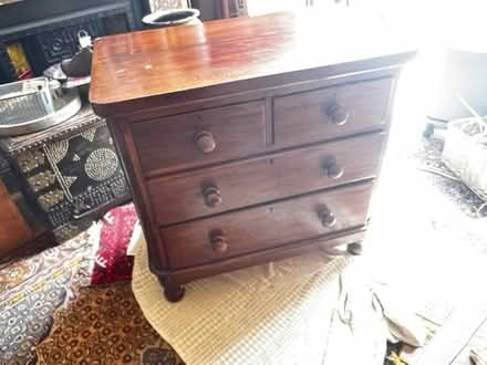 Photo of free antique mahogany chest of drawers (finsbury park N4) #4