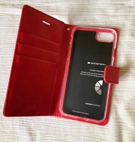 Photo of free iPhone SE 2020 protective covers (Kew East) #3