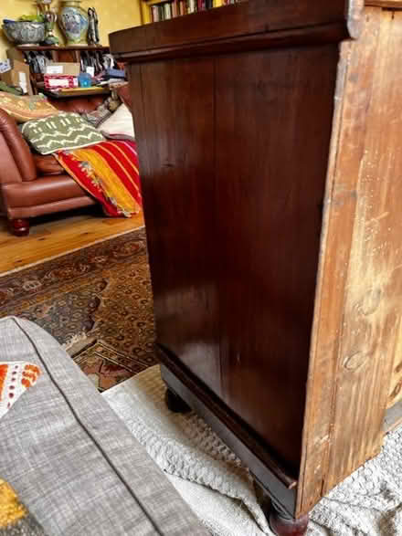 Photo of free antique mahogany chest of drawers (finsbury park N4) #3