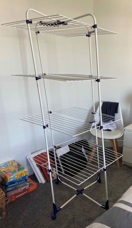 Photo of free drying rack (NW8) #1