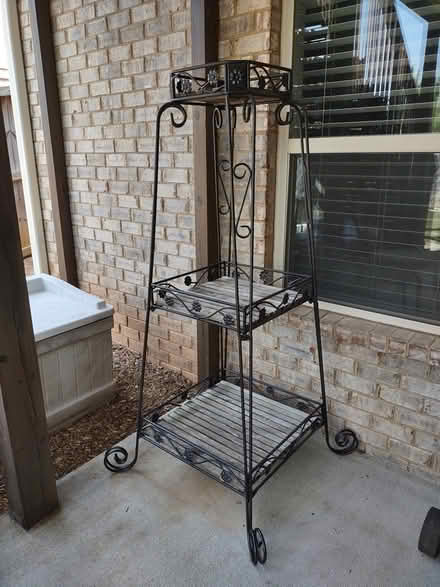Photo of free Plant stand (Lilburn) #1