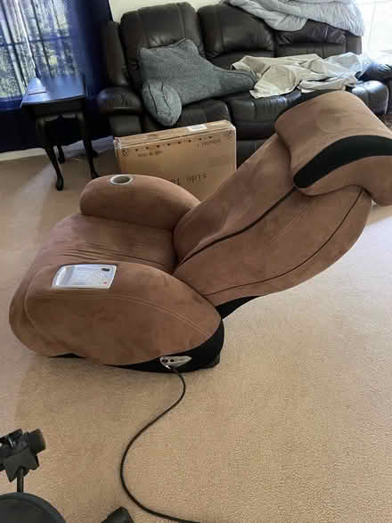 Photo of free Massage Chair (Glencarlyn) #1