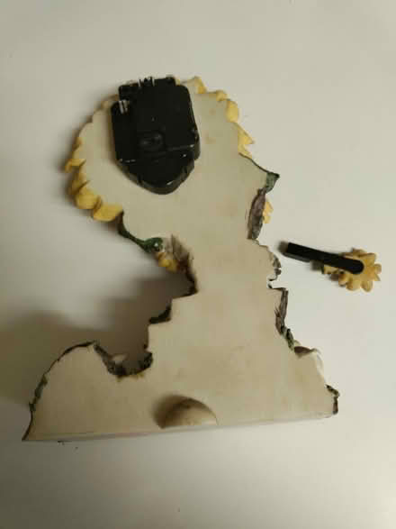 Photo of free Pigie/sunflower clock (Highland) #2