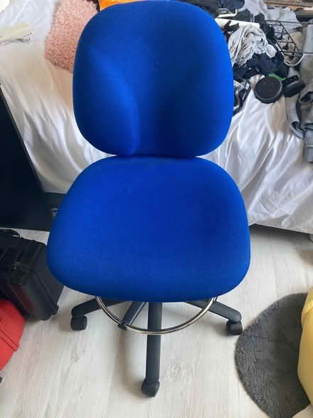 Photo of free Blue office chair (SN3) #1