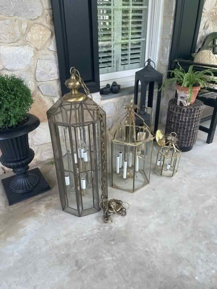 Photo of free Ceiling light fixtures (Plymouth Meeting) #3
