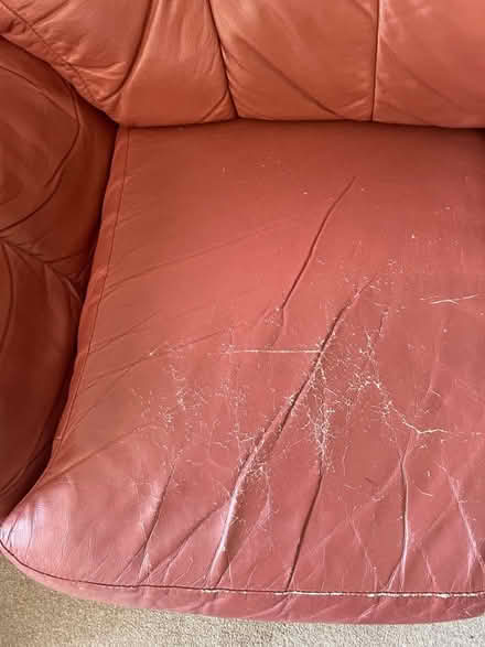 Photo of free 2 seater Leather Settee (Oxford OX2) #2