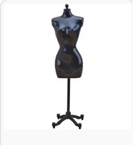 Photo of Mannequin or dress form (Wester hailes) #1