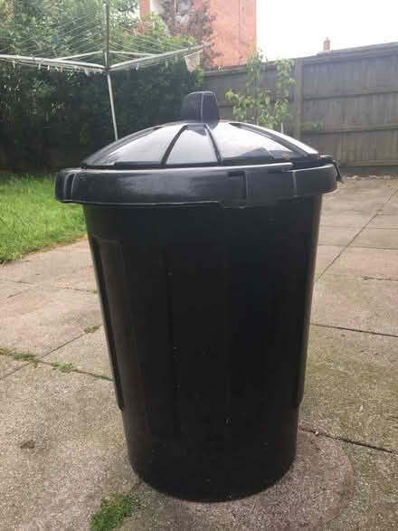 Photo of free I Black plastic bins (Diss IP22) #1
