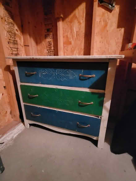 Photo of free Small dresser (Prospect and Taft Hill Road) #1