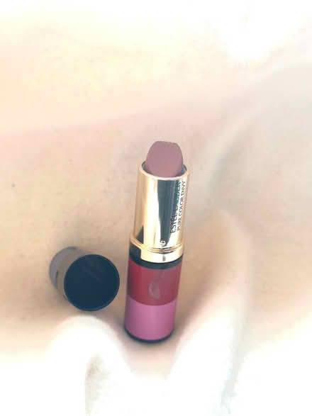 Photo of free Lipstick (11377) #1