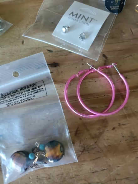 Photo of free Earings (Highland) #3