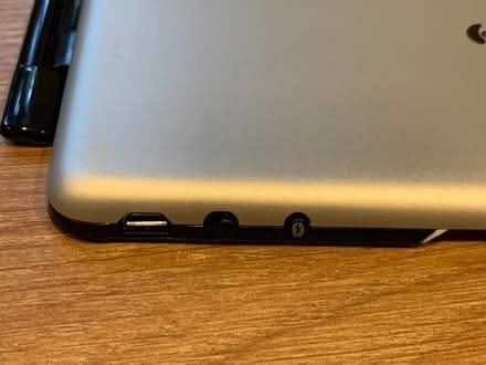 Photo of free iPad Bluetooth keyboard (SE15 Peckham) #3