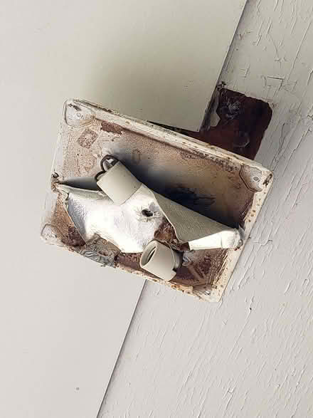 Photo of free Exterior entryway light fixture (Ulster Park) #2