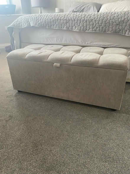 Photo of free Ottoman (Rainford St Helens) #1