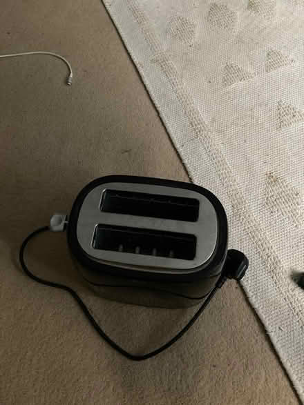 Photo of free Toaster in perfect working order (Lower Earley RG6) #1