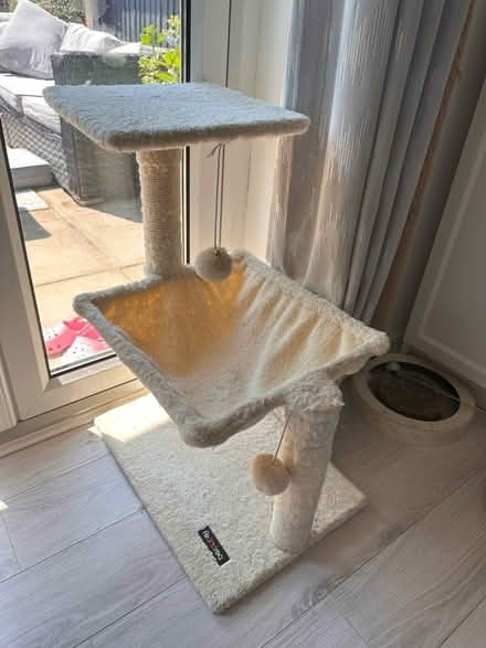 Photo of free Small cat tower / scratch post (IP32) #2