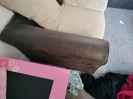 Photo of free Corner sofa amazing condition (Eastleigh) #3