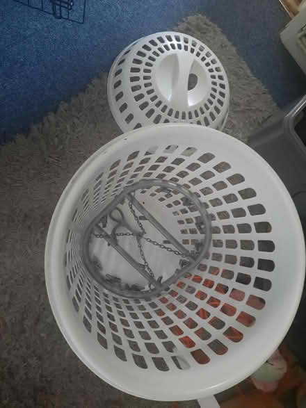 Photo of free White washing basket (S26) #3