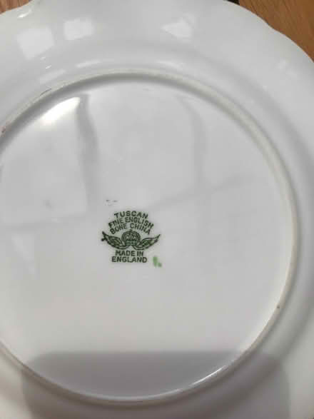 Photo of free Pretty plate (Southsea, Portsmouth PO4) #2