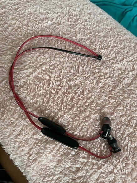 Photo of free Part working Sennheiser headphones (Edmonton Green N9) #1