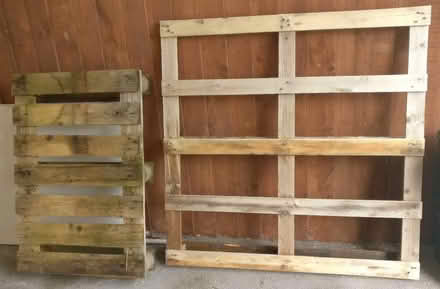Photo of free Wooden pallets (Lincombe Slopes TQ1) #1