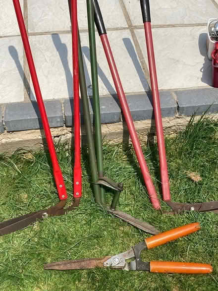Photo of free Shears (Hitchin Ninesprings area) #1